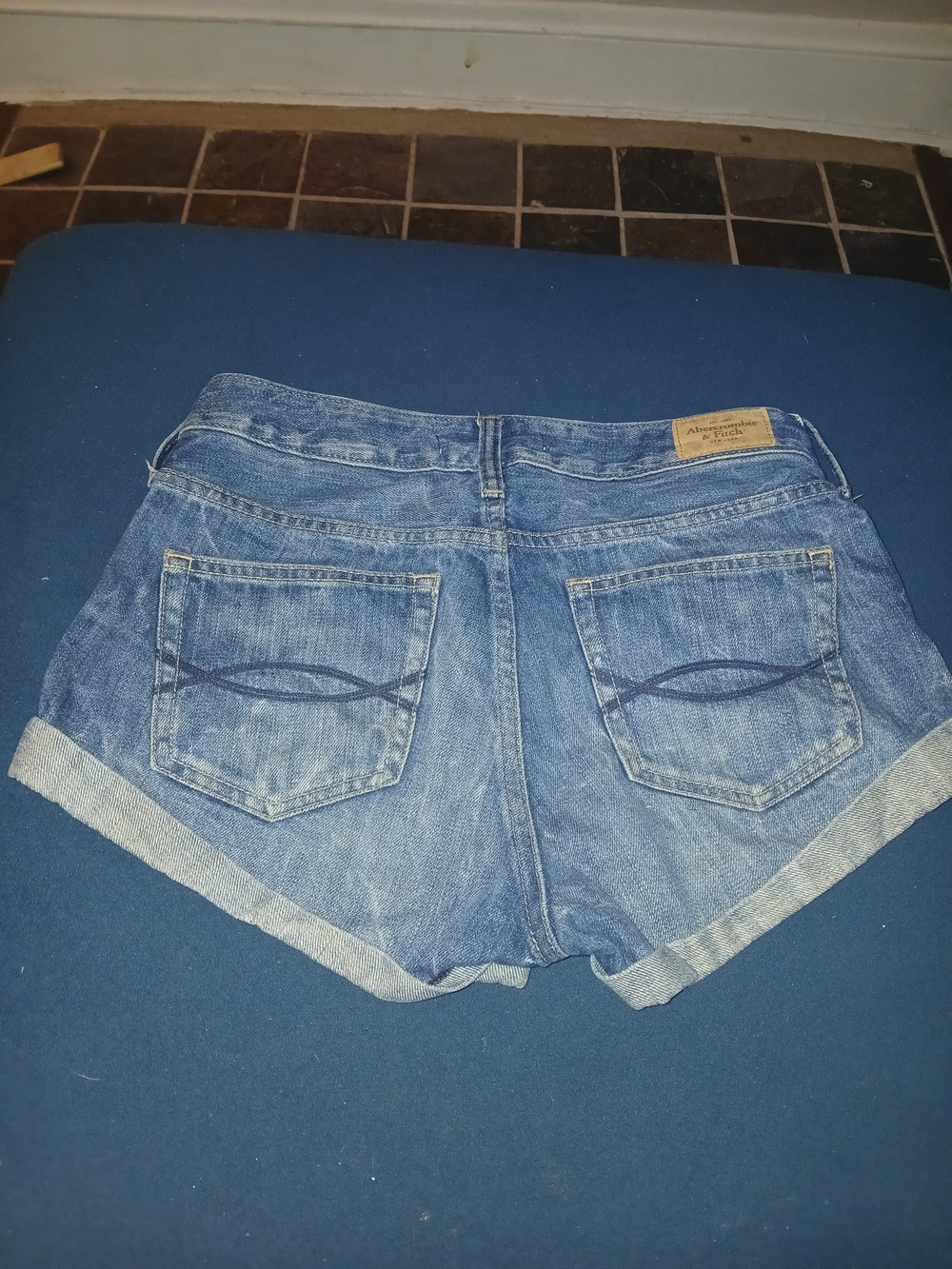2000s Ventige Abercrombie & Fitch Light Blue Distressed Denim Roll-Cuff Shorts